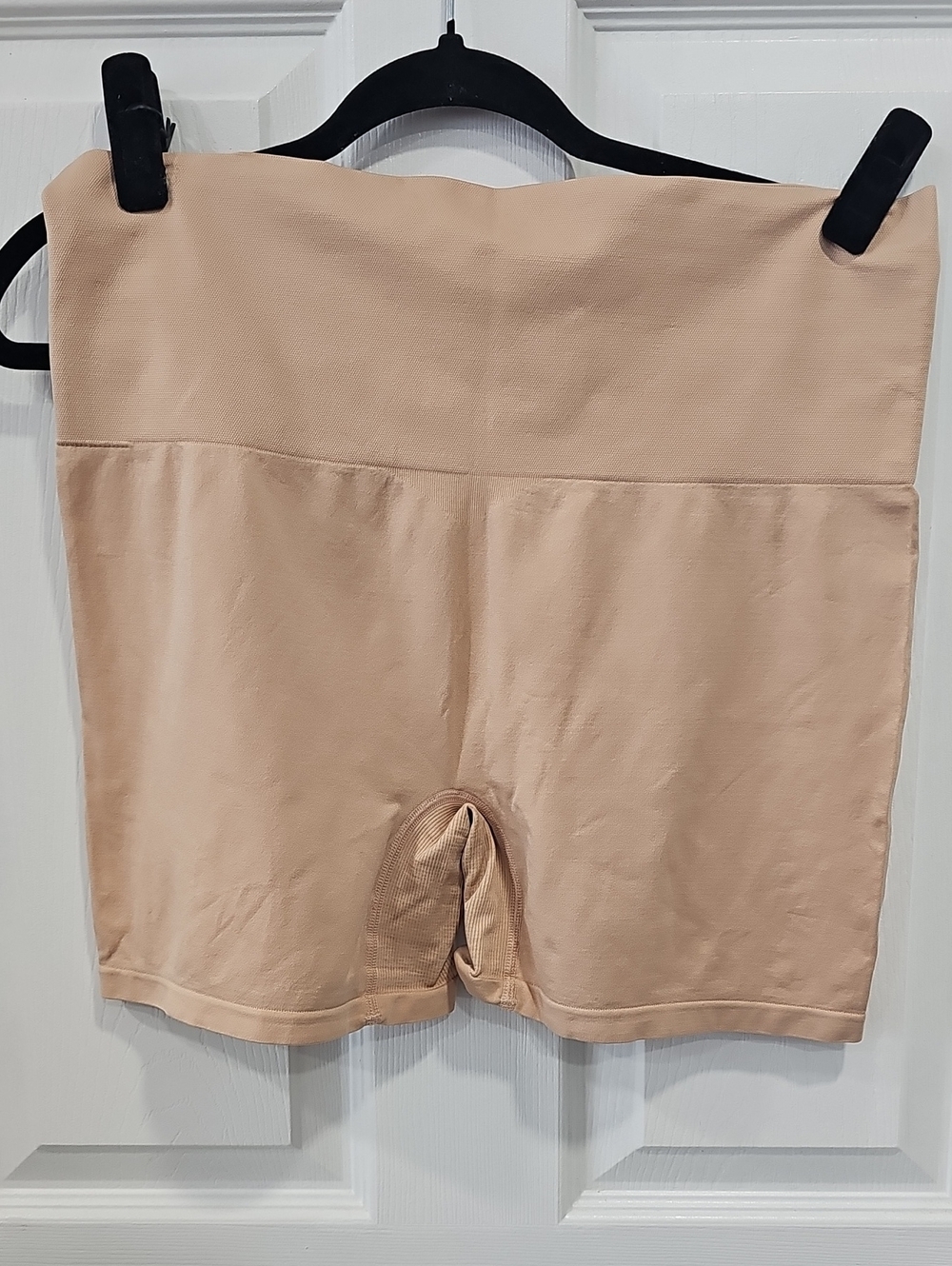 High-Rise Nude Shaping Women’s Shorts